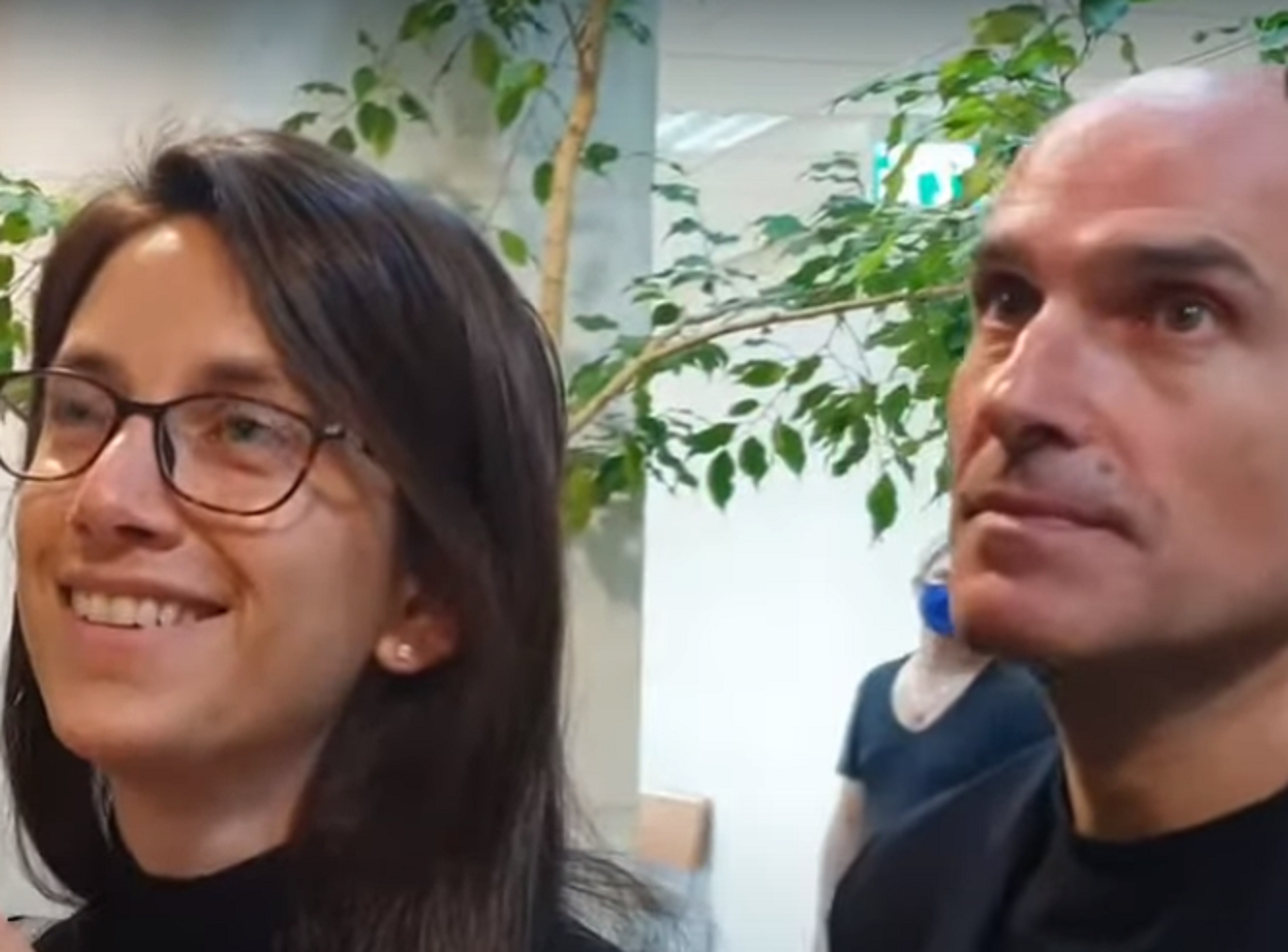 אפי נוה ובר כץ מחכים לעינת רון שתכריע בגורלם עשו חפוז בשירותים