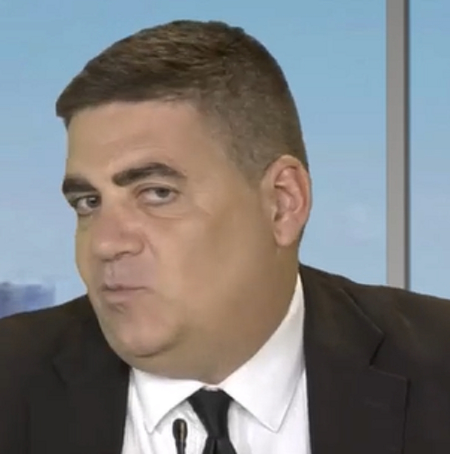 רון לוינטל פתחת את התחת לבהמת המגדר רעות גלבלום