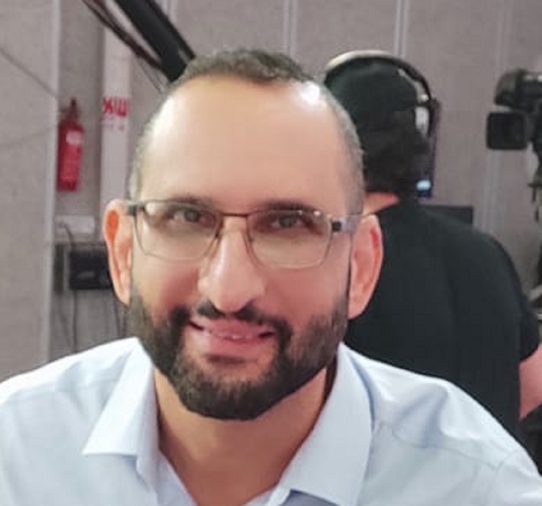 אילן טל פסיכיאטר עם הפרעות נפש אובססיביות התעסק עם יערה רשף