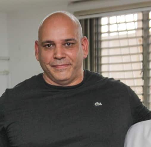 טל פיקרביץ' בבון שפיקד על משטרת פתח תקוה ודפק את כל הגברים הגרושים בעיר
