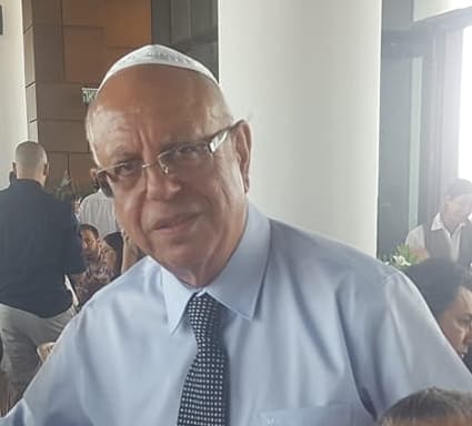 ציון סמוכה ערפד הניזון מדם של גברים גרושים אותם הוא מחסל בסיטונות