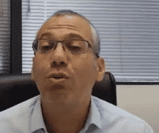 יניב ואקי חרטטן הפרקליטות כתב ספרי חירטוטים ודוגל בשיטות גבלסיות