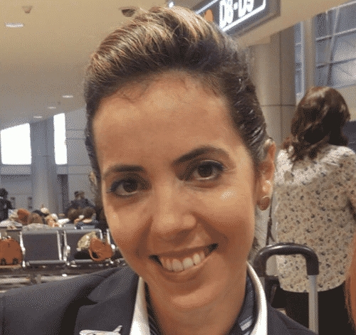 מאיה הראל שיקר דיילת אל על טיפול אישי בשירותי המטוס לגברים חרמניים