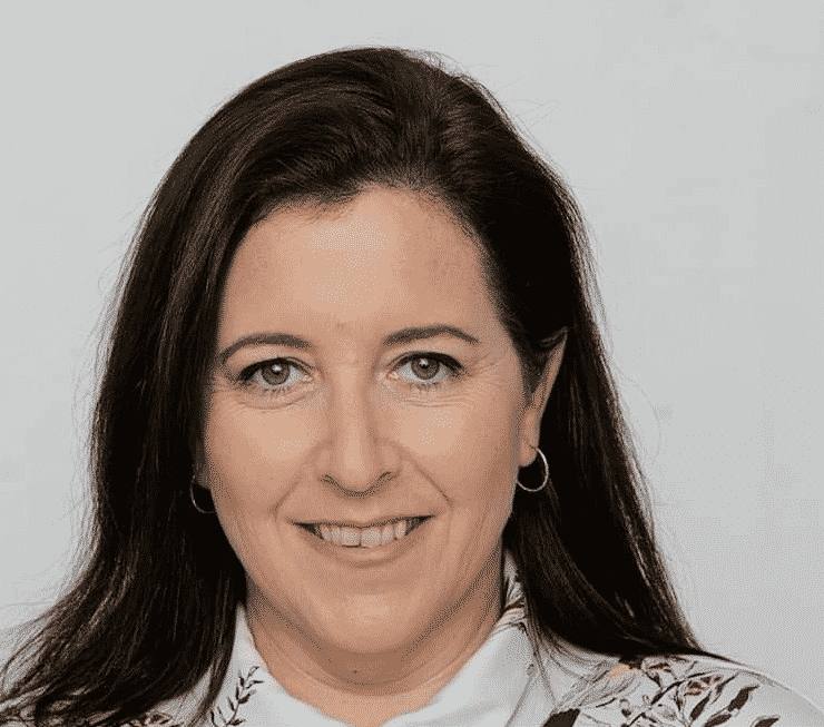 שני וייל בהמת המגדר שתפרה תיק לרומן זדורוב החתימה זקנה דמנטית