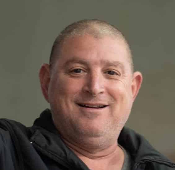 אייל פוזנר עוס לחוק נוער ליאורה שרעבי העדיפה מרכז חירום על משמורת אבא