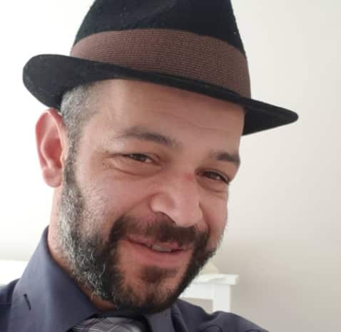 מאיר מיקי גבעתי נוכל מדופלם שעוקץ בצרורות