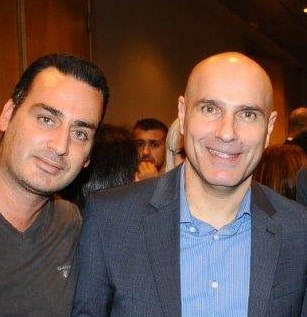 יוני ג'ורנו עם אפי נוה חיפש ליקוקים בלשכה