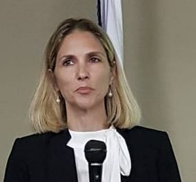 טל אוספלד נאוי נשים לא אלימות סך הכל יש להן פרצי זעם בלהט הרגע