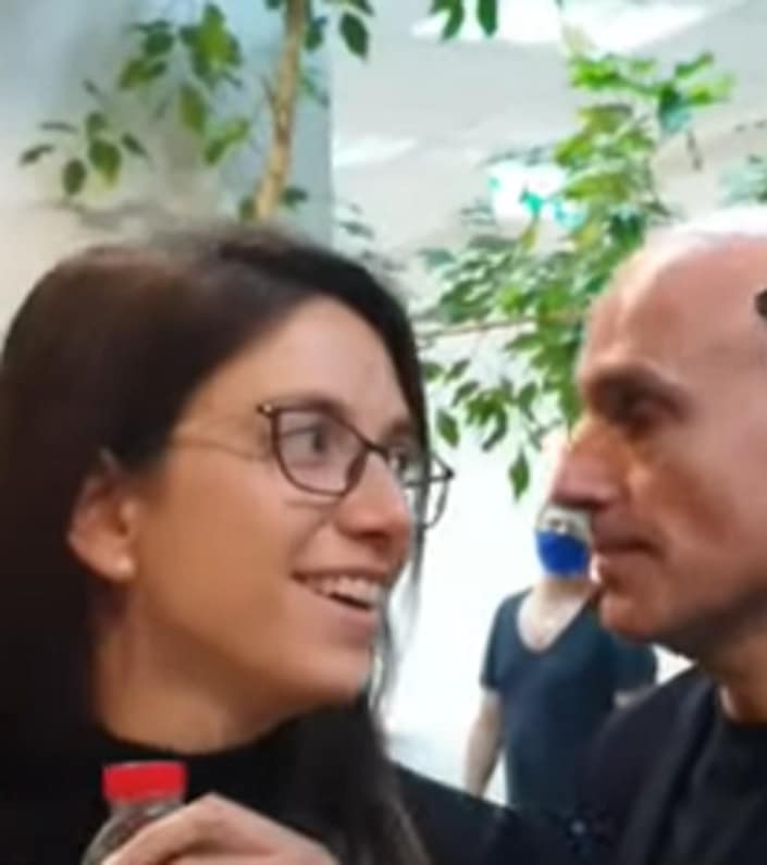 אפי ובר בר ואפי - סיפור אהבה טרגי קומי