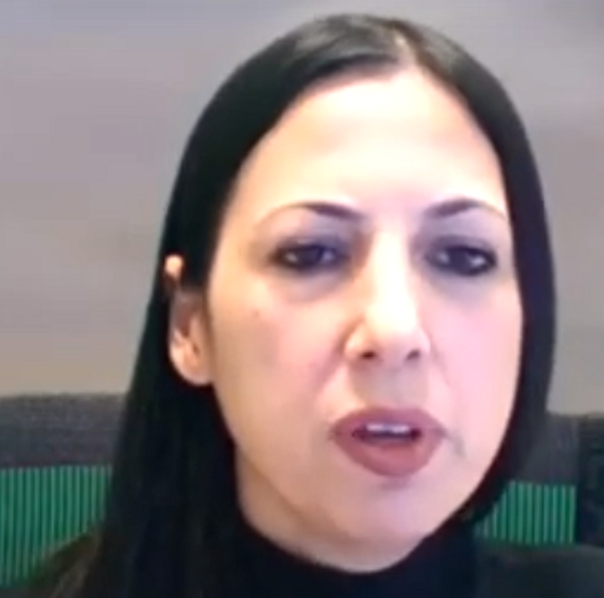 ליאל גולני ברנס אישה לא צריכה לפתוח כוס בלי לקבל כתובה על הפעלת הכוס