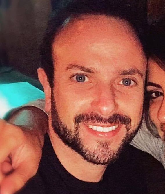 אלירן גלילי פרקליט הומו בגריינדר בא מוצץ הולך