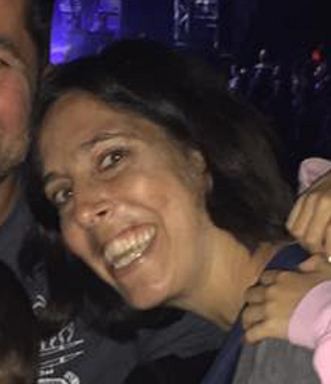 הדס פרידמן מנור לא מרפה מגברים עד שהם מדממים