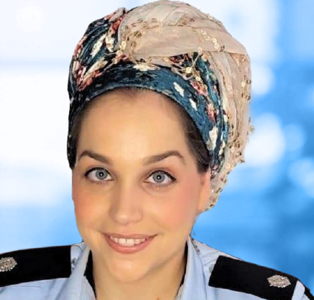 אמונה חדווה לפיד שוטרת בבונית המקדמת אג'נדות של חיסול הגבר היהודי
