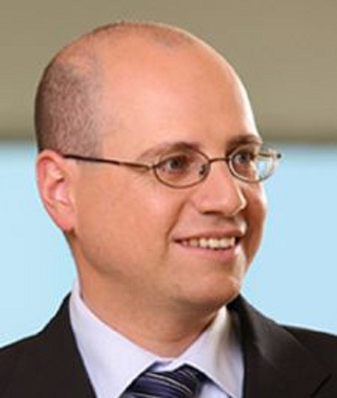 עופר חנוך הבולדוג הפרטי של גדעון סער