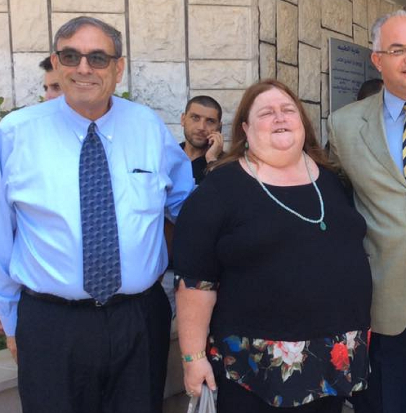עינת רון עם מיכאל שפיצר עושה כייף בטייבה