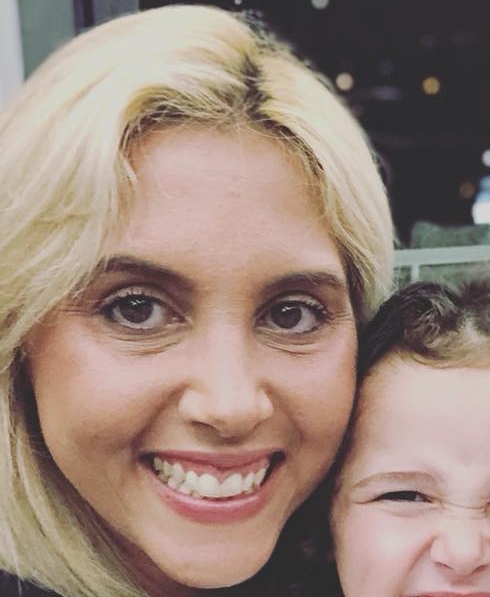 יעל שקד כהן מעלילה על עובדים שנפגעים שהם מתחזים