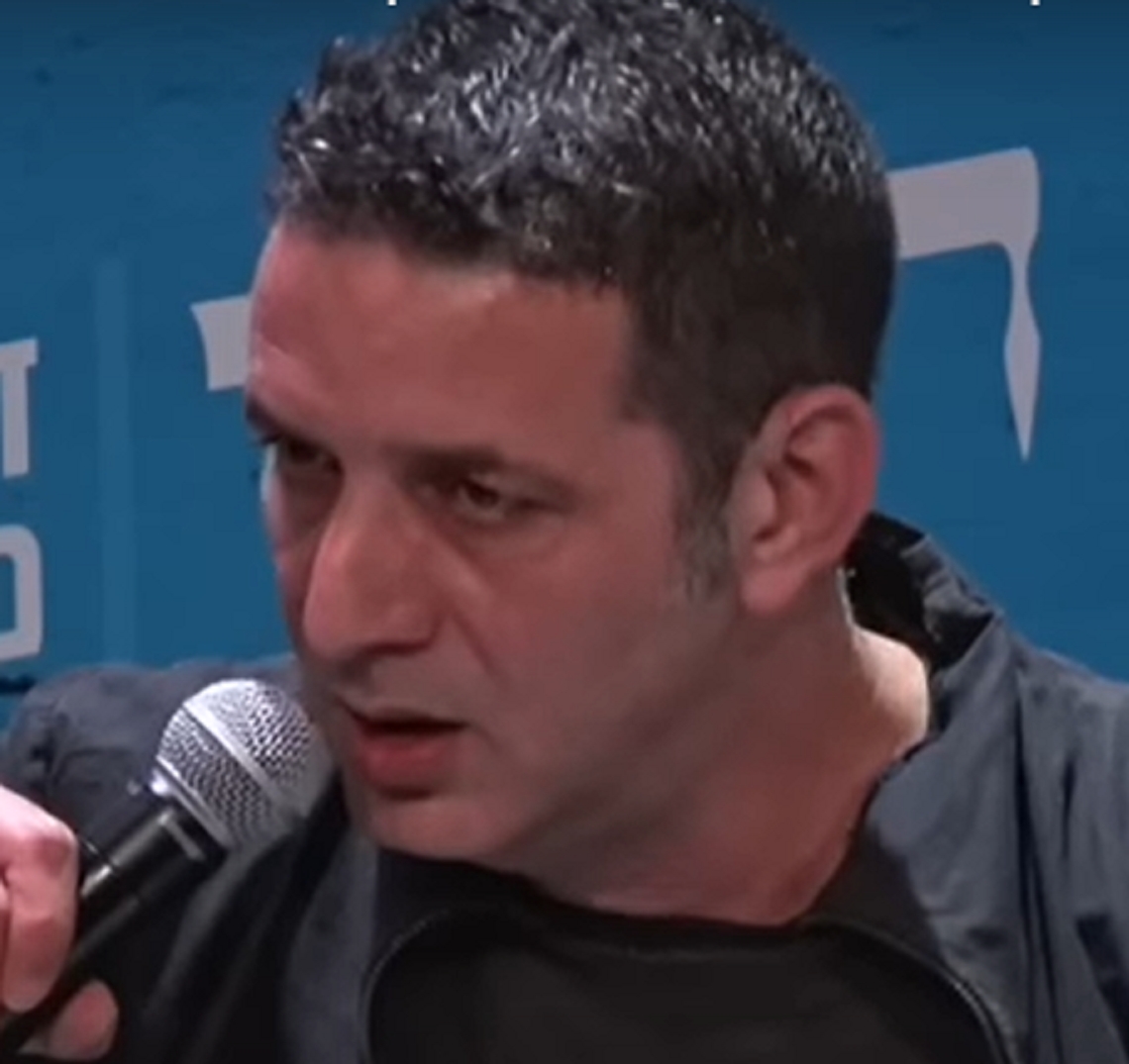 גידי וייץ שירותי הדלפות ואיומים על עדים בשירות הפרקליטות וליאת בן ארי