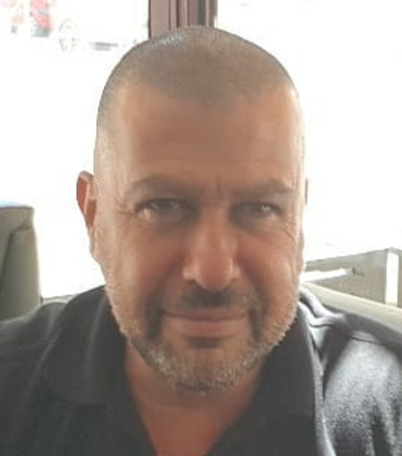 יהורם אביב התמחות בייצוג כלבים שועלים חיות טרף ושוטרים