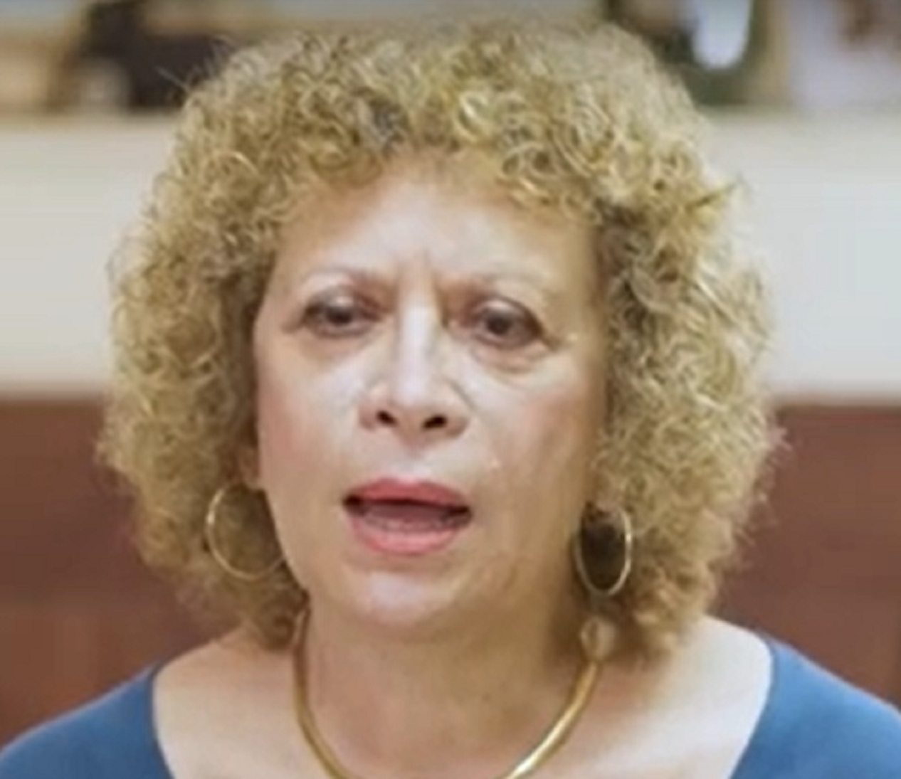 ליאורה אברמוב גניקולוגית שטינקרית של המשטרה ראו הוזהרתם