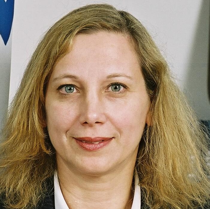 רונית פינצ'וק אלט לציבור יש זכות עיון בתיקים של קוקסינלים שמסתירים את עברם