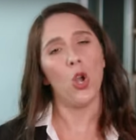 מעיין סבג מתקפלת לדיינים כמו פלסטלינה כשהיא מייצגת גברים