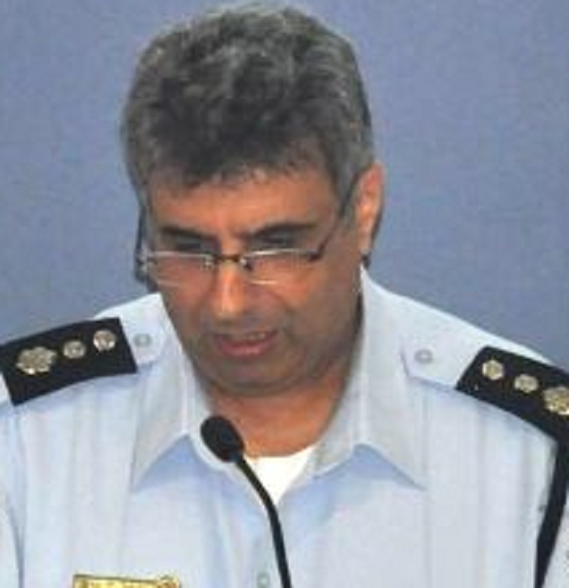 עופר מועלם קוקסינל משטרתי שתפר תיק ללורי שם טוב