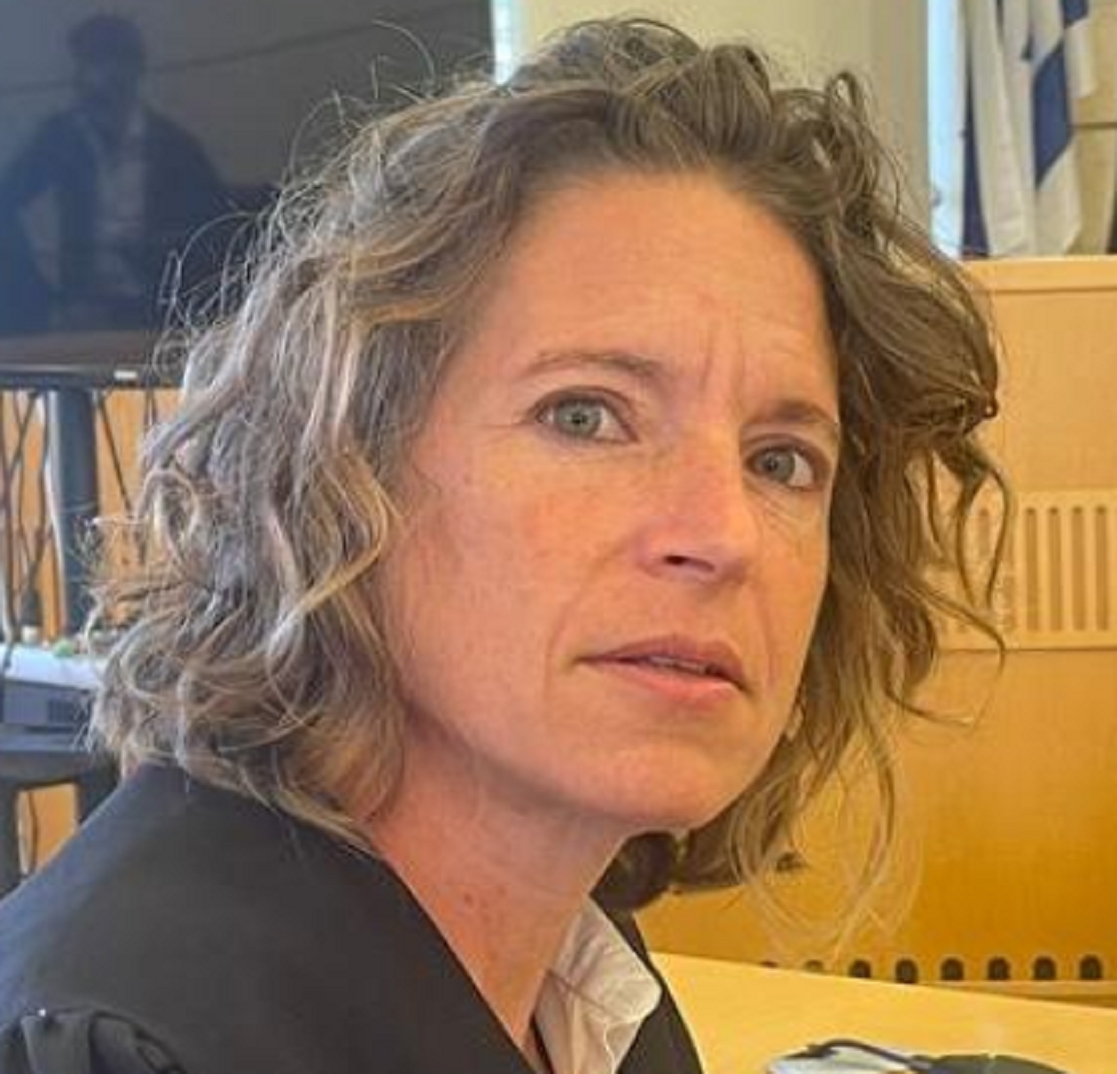 איילה הוניגמן עבדה בנציבות המדינה מחלקת המשמעת וניהלה רומנים אסורים עם הבוסים שלה