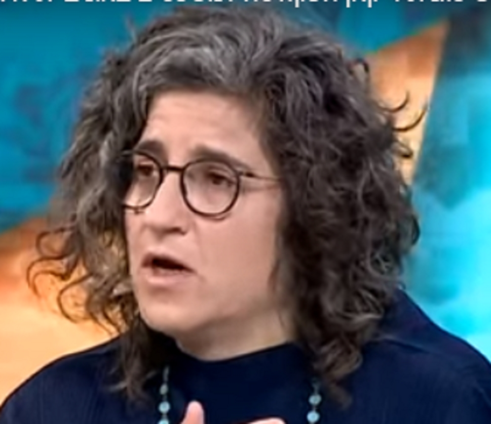 יופי תירוש כיעור פמיניסטי במלוא גועליותו