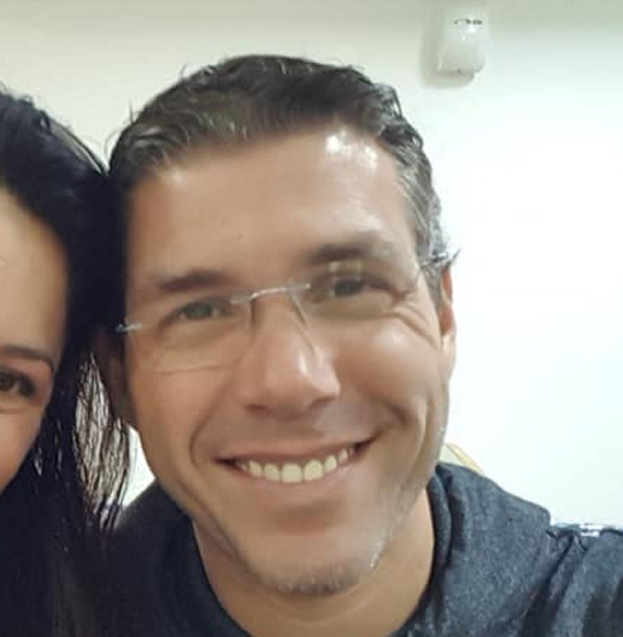 ניר הרשקוביץ שוטר שמחפש זונות להציק להן