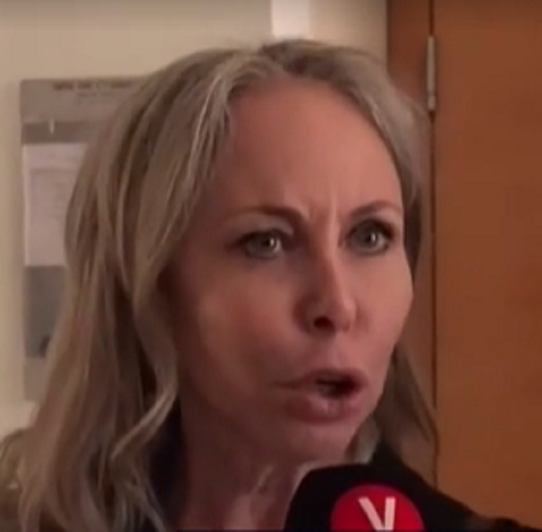 עורכת דין סוזי קונינסקי הזמינה תמונות מביכות וסחטה באמצעות אילן סרדל