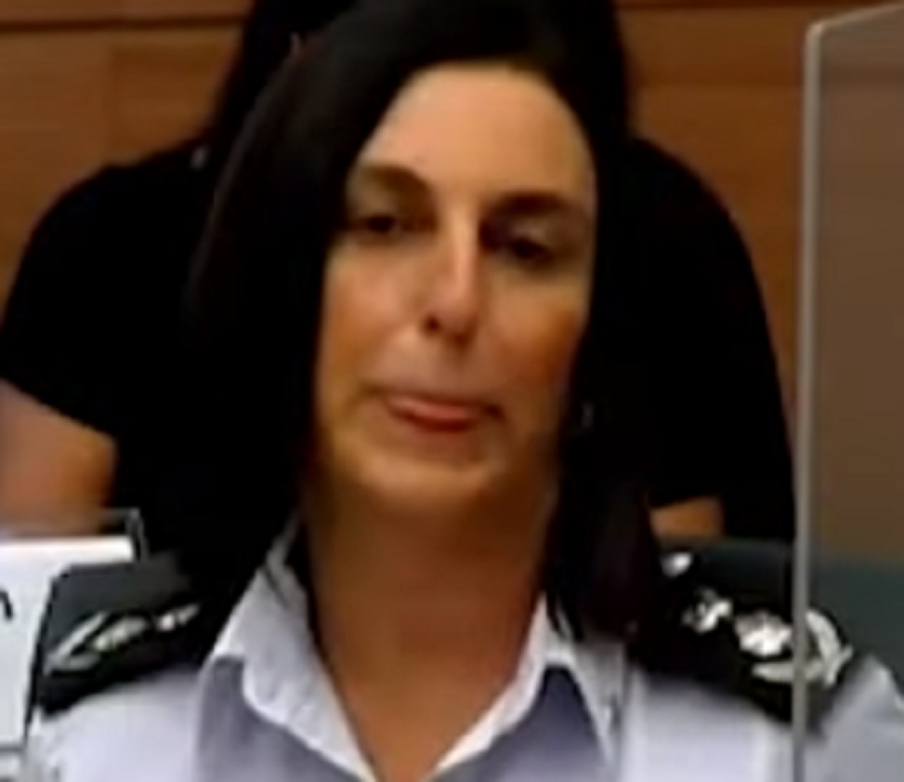 קטי פרי שמה זין על זכויות האזרח של הכלואים שלה שימותו בזוהמה וצפיפות