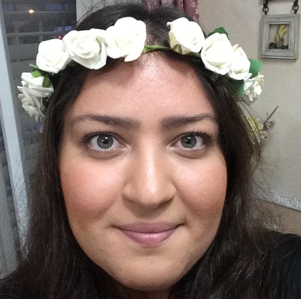 לירון מסלטי נאמנה חזירה בפשיטות רגל סוחטת את הלימון