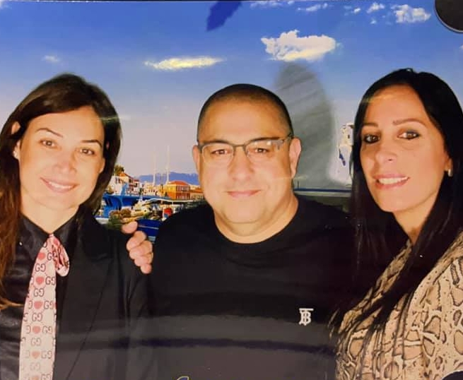 חני כרמלי עדי כרמלי ורומי קנבל רק חסרה להם הילה יחזקאל בתמונה