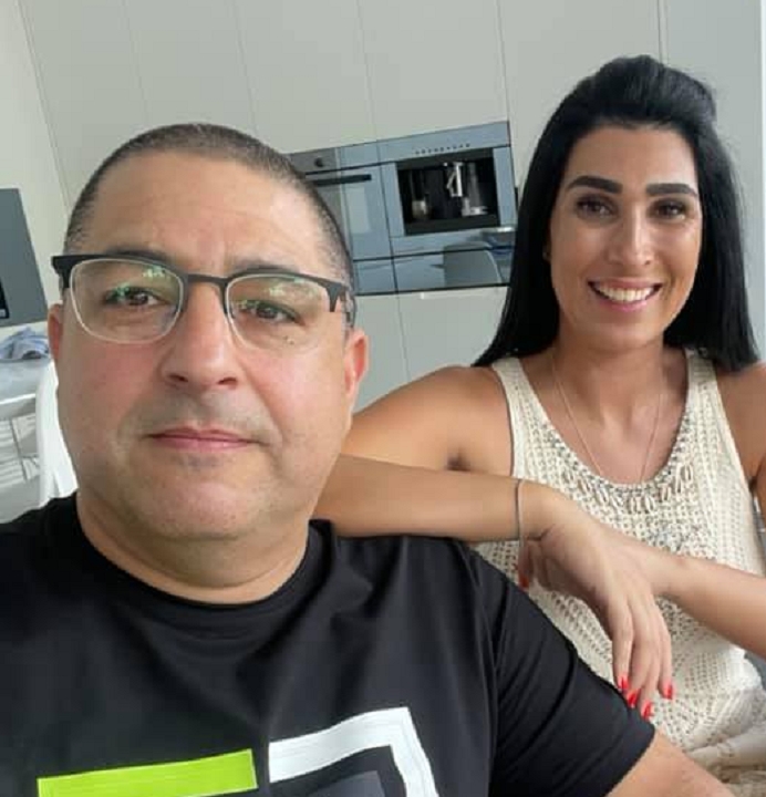 הילה יחזקאל והחבר מהקליקה עדי כרמלי שהקליק אותה