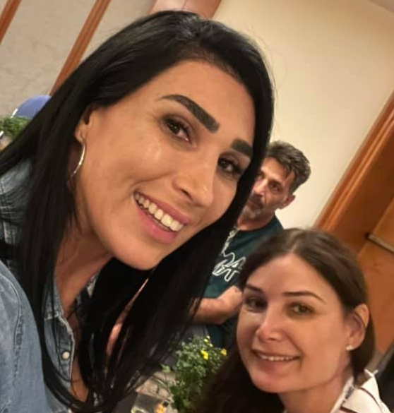 הילה יחזקאל עם רוחמה רומי קנבל ושמעון חסקי באמצע