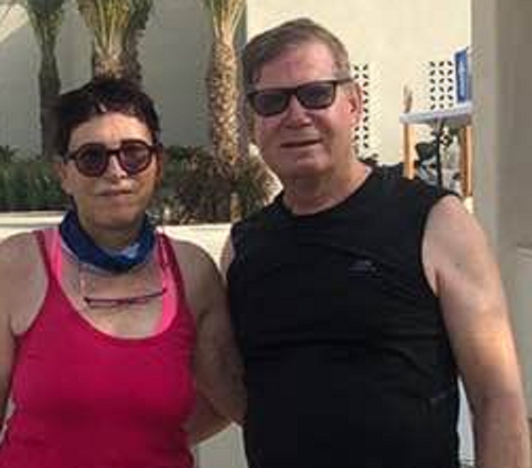 תמי אולמן נופשת עם בן זוגה עושה עליו סאדו-מאזו
