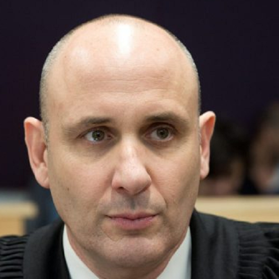 יהונתן תדמור הגרסה הקוקסינלית של ליאת בן ארי