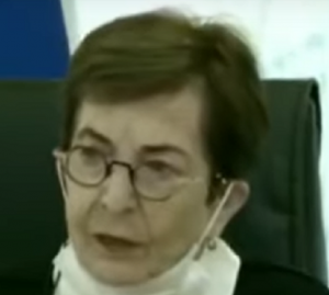 דבורה ברלינר חיית טרף מרשיענית נראית כמו עכברוש