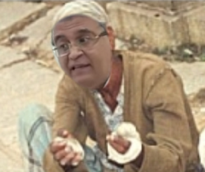 זוהר מדר טוען שאין לו עבודה והלקוחות ברחו והוא מקושש ברחוב