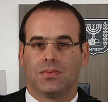 טל גולן שופט עבודה לקקן תחת של בעלי ההון והחונטה הפרוגרסיבית