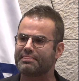 יוראי להב הרצנו שיא עולמי בחליבת קוקים