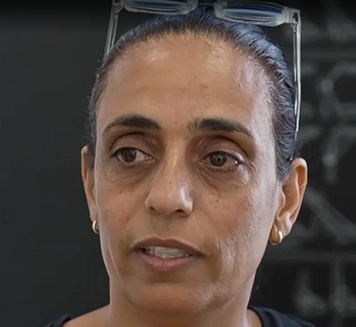 נועה אקדמאי במגע הקסם הפכה את יצחק עמית לנשיא