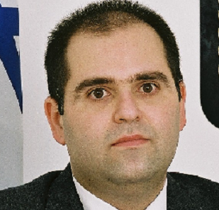עידו רוזין למד משפטים באנגליה כי במכללת דימונה דחו אותו