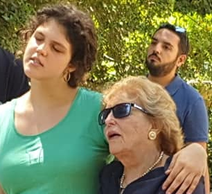 עדנה ארבל עם השרץ מיכל אלון נכדת מנגלה