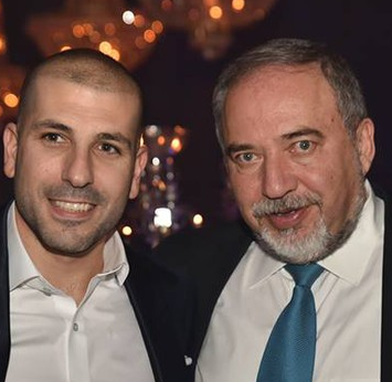הקוקיה אביגדורית ליברמן עם חיים אלדר