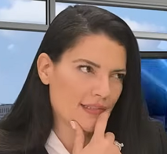 ונסה שגיא מלקקת טוסיק לבהמות מגדר
