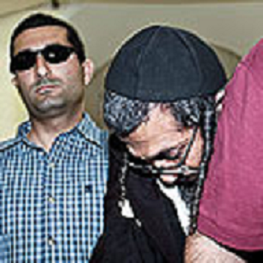 יאיר שיר מנג'ם מצץ לילדים בני 8 בישיבות