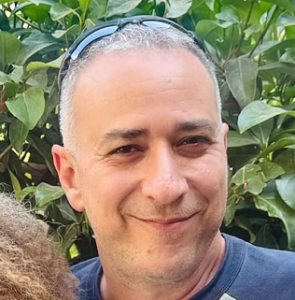 עמוס פרג'ון פתח בית זונות לאבי חימי